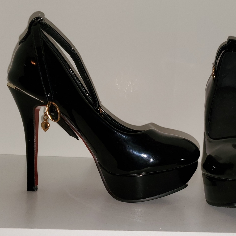 NWOT patent platform heels with ankle strap